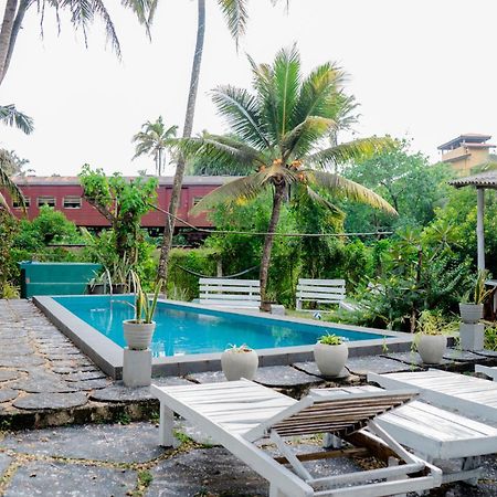 미디가마 이스트 Asanka Surf House & Resturant B&B 외부 사진
